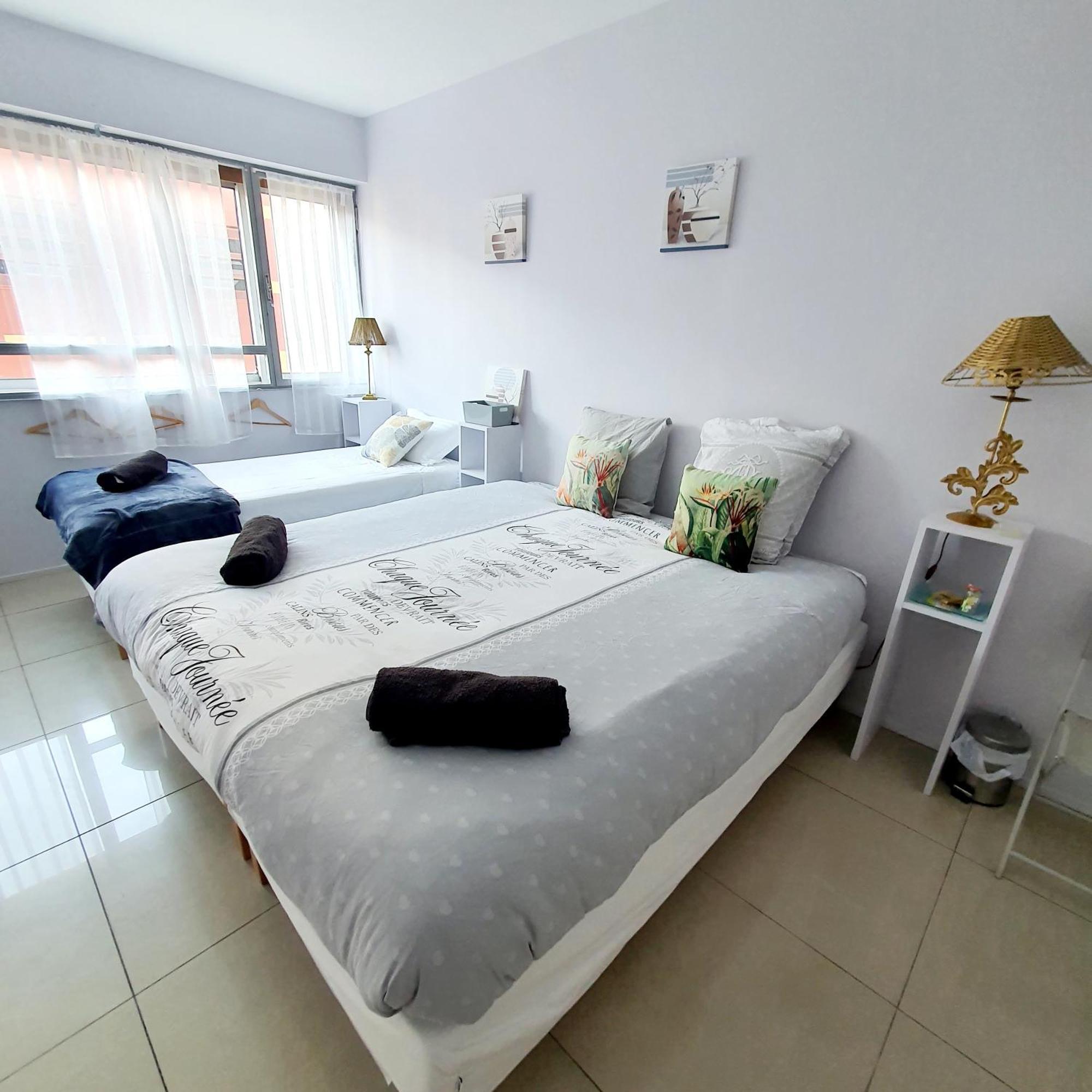 Sejour Perpignan Avec Petit-Dejeuner A La Demande Et Piscine A 20 Minutes De L'Espagne A Le Palace Climatise Eksteriør billede